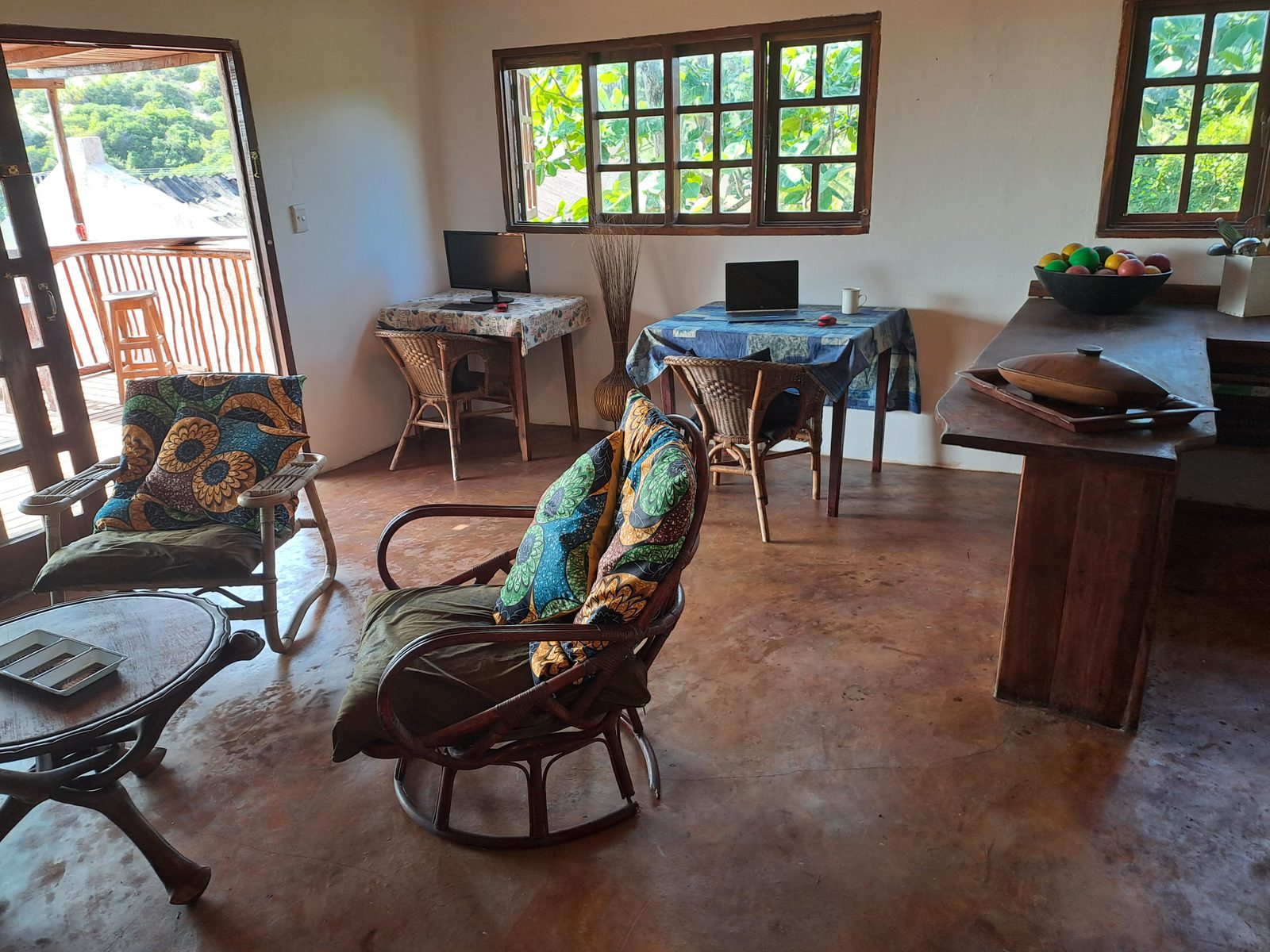 Lounge with cane chairs